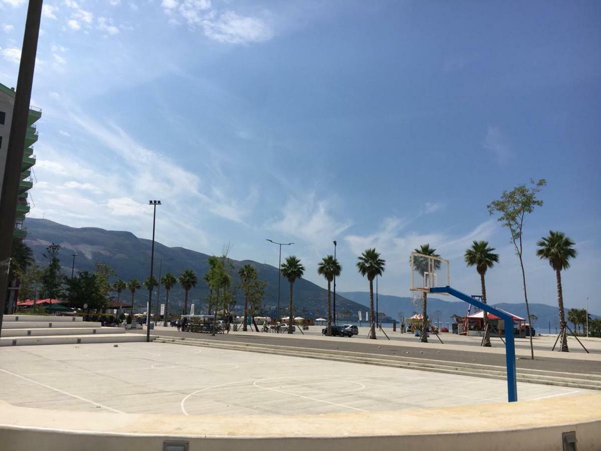 Mimi'S Beach Apartment Vlorë 外观 照片